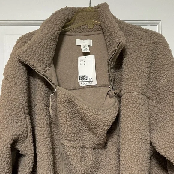 NWT H&M baby wearing before and after Sherpa teddy jacket XL - Picture 6 of 7